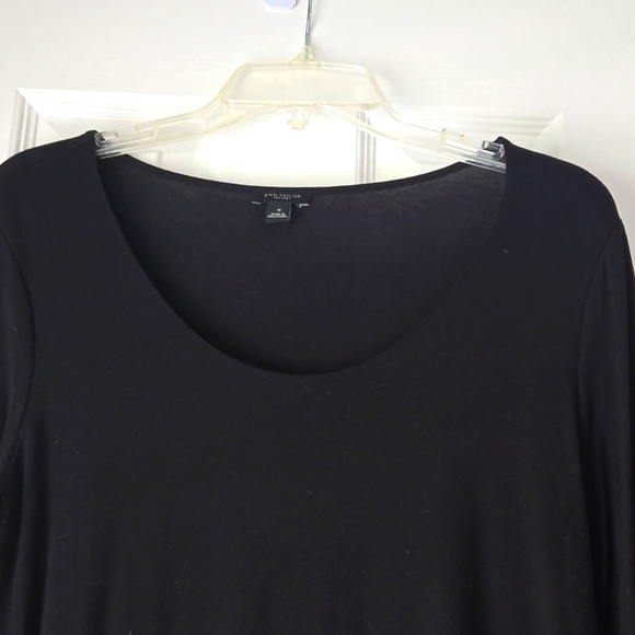 Ann Taylor black long sleeve solid color blouse/shell size medium - Picture 2 of 5